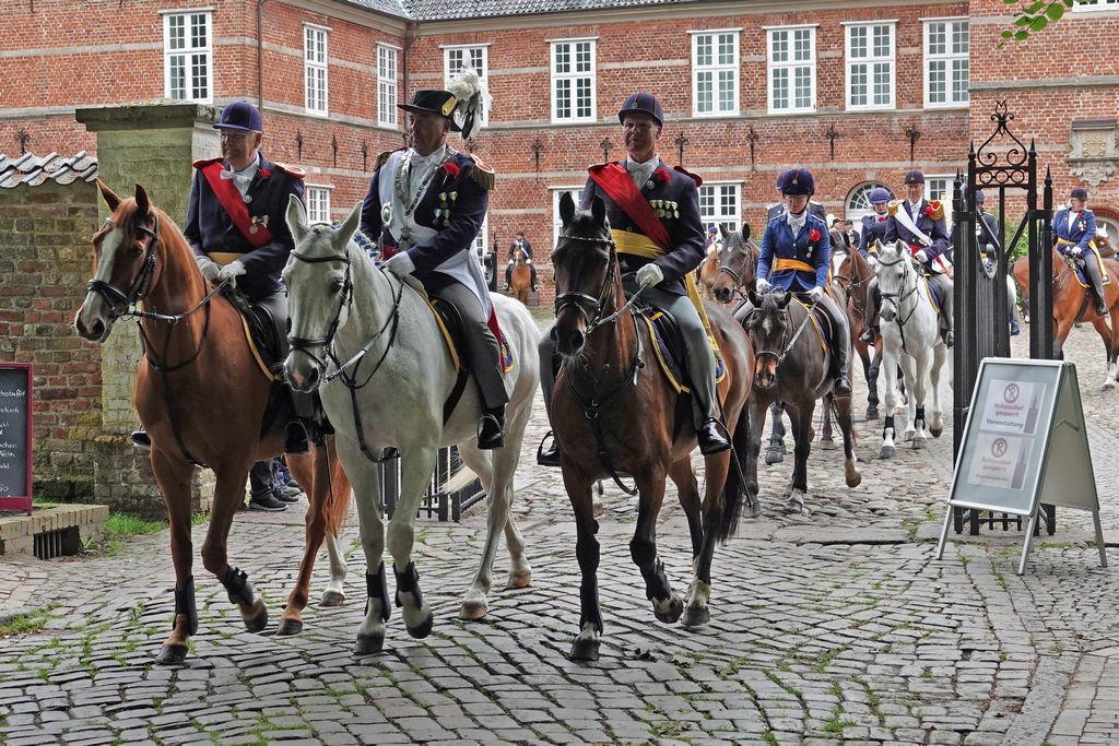 Auszug der Gilde mit dem alten König